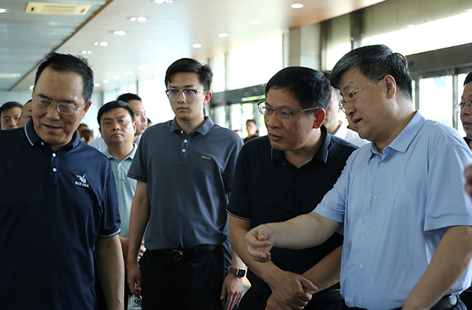 新鄉市率領調研振動篩分財產鏈及企業上市任務